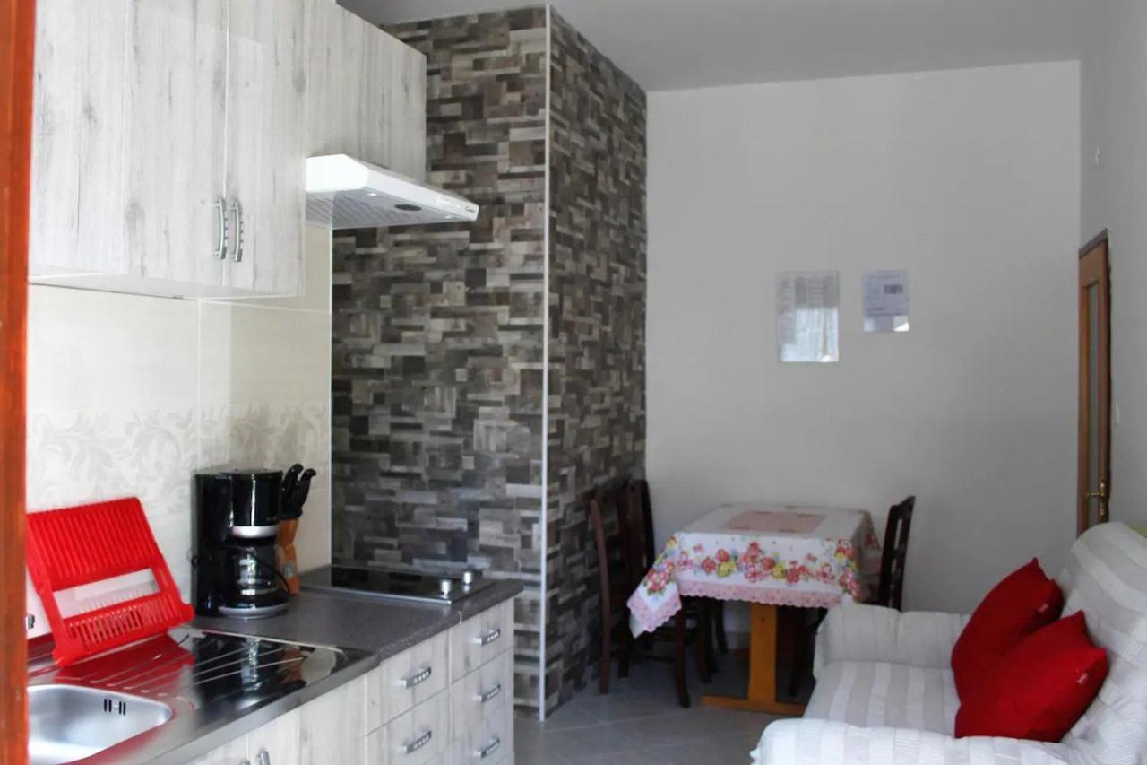 Laura'S Apartment Porec Bagian luar foto